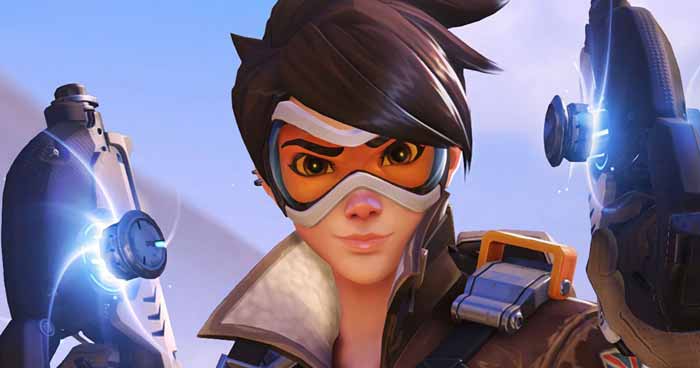 Is Tracer from Overwatch LGBT? Who is her girlfriend?