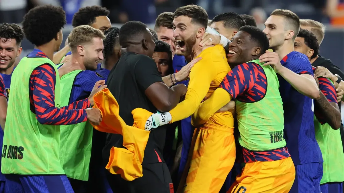 usa vs. canada: Matt turner rejoices