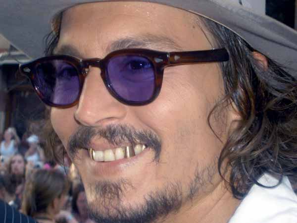 johnny depp teeth